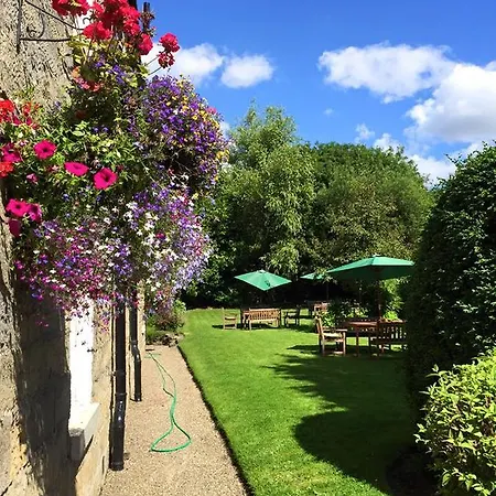The Coachman Inn 4*