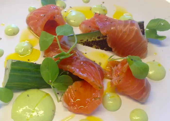 The Coachman Hutton Bushel