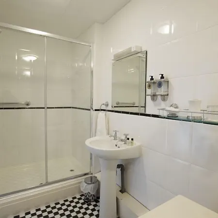 The Coachman Han/Misafirhane