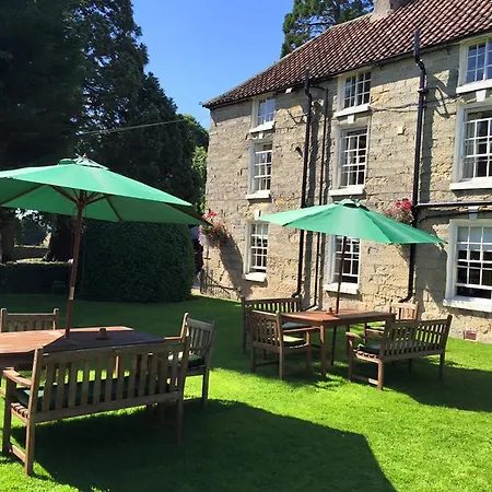 The Coachman Han/Misafirhane Hutton Bushel